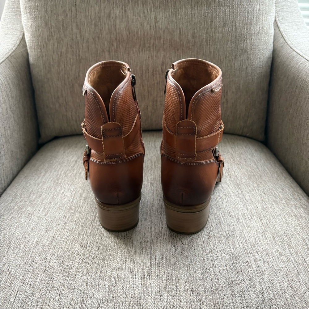 PIKOLINOS Tan Leather Ankle Boots - Picture 5 of 6